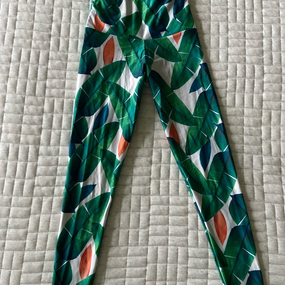 Onzie Green and White Tropical Leggings